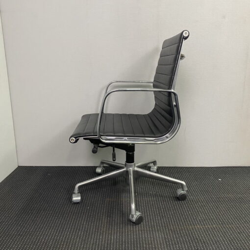 Replica Eames Aluminium Group Boardroom Chairs - SOLD - Image 4