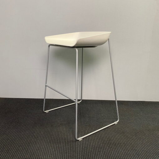 Turnstone Scoop Stool by Steelcase