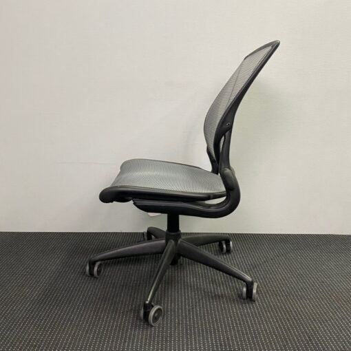 Humanscale World One Task Chair - 1 available - Image 3