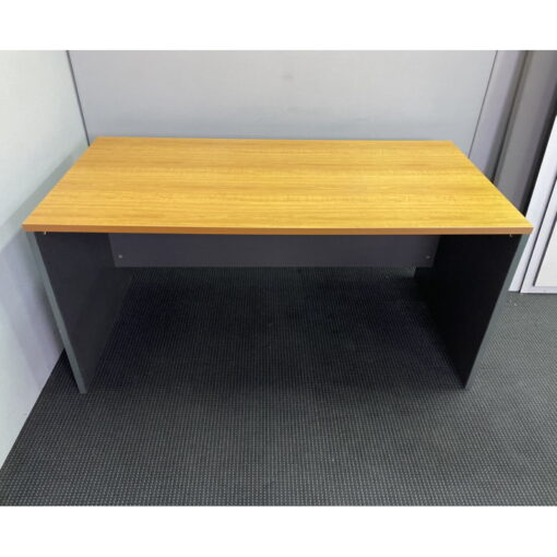 Straight Desk - 1500 x 750 - SOLD