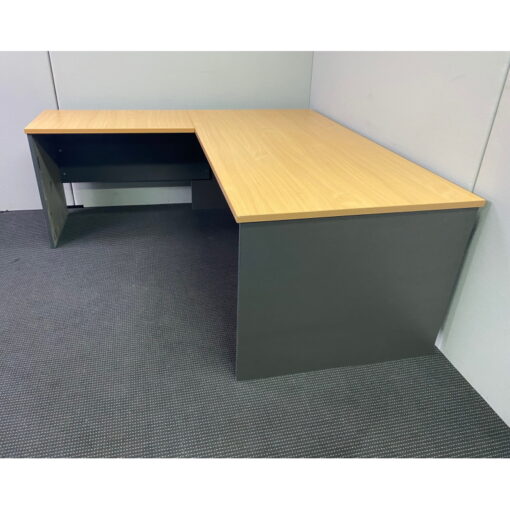 Desk and Return - 1800 x 1800 - SOLD - Image 4