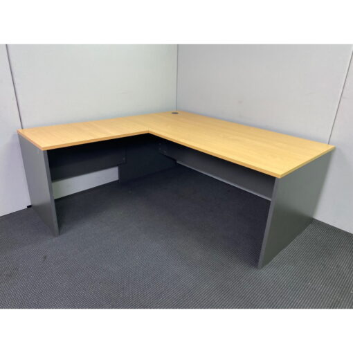 Desk and Return - 1800 x 1800 - SOLD