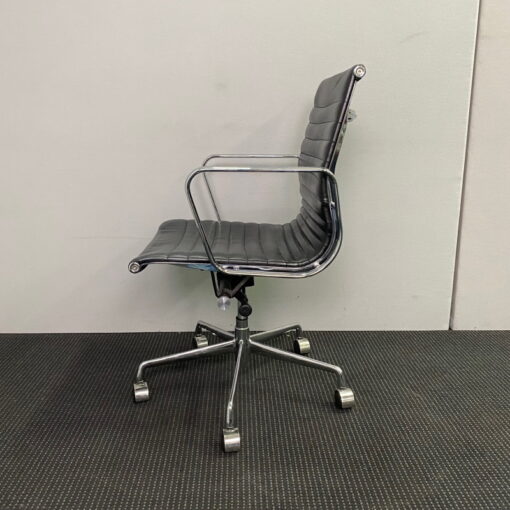 Replica Eames Management Office Chair - SOLD - Image 3