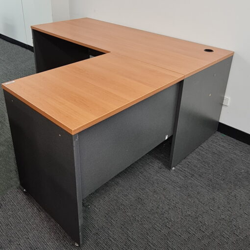 Desk and Return - 1500 x 1500 - SOLD