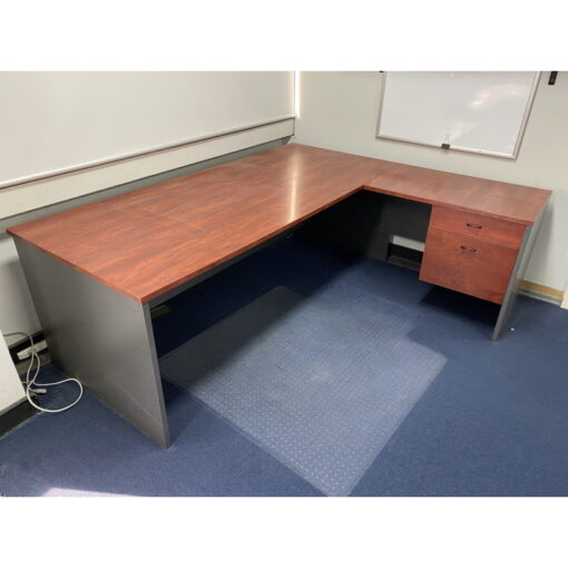 Desk and Return - 2100 x 1800 - SOLD - Image 2
