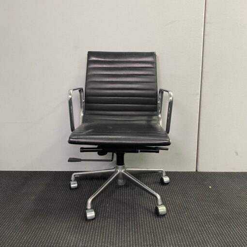 Replica Eames Management Office Chair - SOLD