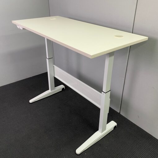 Height Adjustable Desk 1500 x 750 - SOLD
