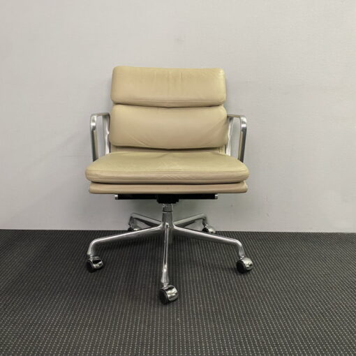 Original Eames Herman Miller Soft Pad Aluminium Group Desk Chair - SOLD - Image 2