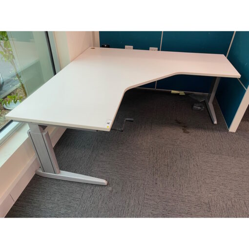 Manual Height Adjustable Corner Workstation 1800 x 1800 - SOLD - Image 2
