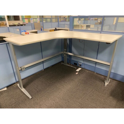 Electric Height Adjustable Corner Workstation 1800 x 1800 - SOLD