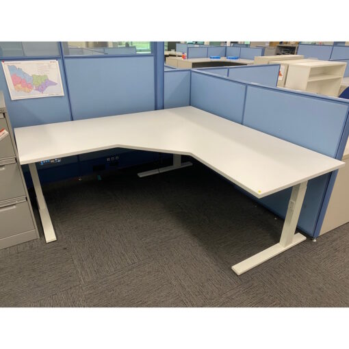 Electric Height Adjustable Corner Workstation 1800 x 1800 - SOLD