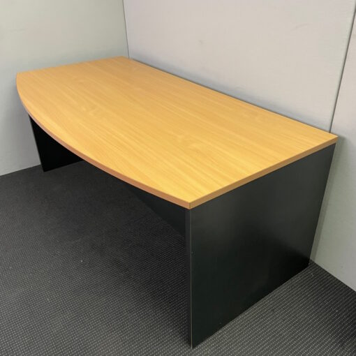 Curved Front Desk - 1800 x 900 - SOLD