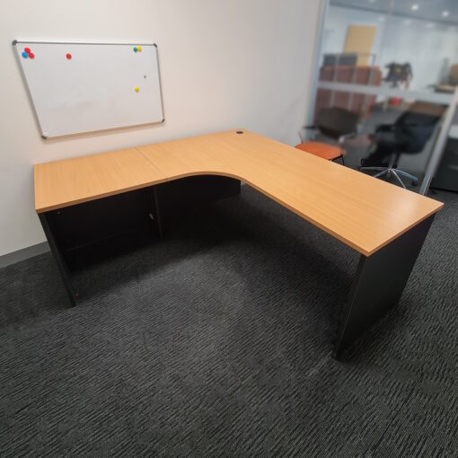 Corner Workstation - 1800 x 1800 - SOLD