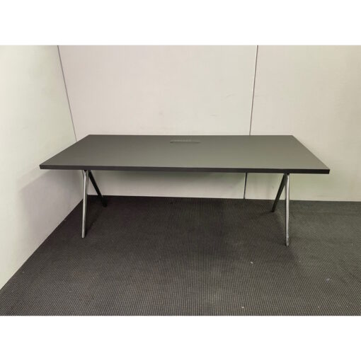 Straight Desk 1800 x 900 - SOLD