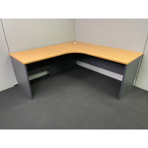 Corner Workstation - 1800 x 1800 - SOLD