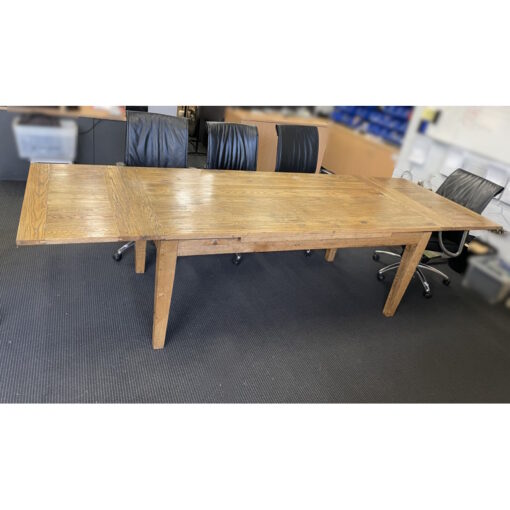 Extendable Boardroom Table - 2000-3000 x 1000 - SOLD