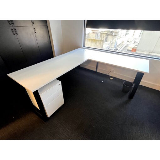 Desk and Return - 2100 x 1950 - SOLD