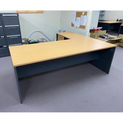 Desk and Return 1800 x 2100 - SOLD - Image 3
