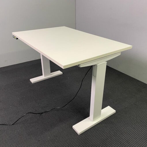 Electric Height Adjustable Desk 1150 x 740 - SOLD - Image 4