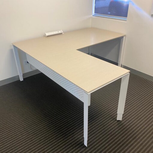 Desk and Return - 1800 x 1800 - SOLD
