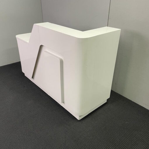 Reception Desk 1600 x 600 - SOLD - Image 3