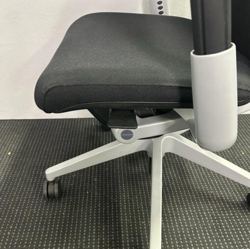 Haworth Zody Chair with Headrest - SOLD - Image 7