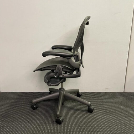 Herman Miller Aeron Office Chair Size B - Image 3