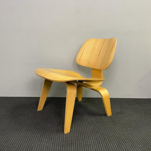 Eames® Moulded Plywood Dining Chairs - SOLD - Image 3