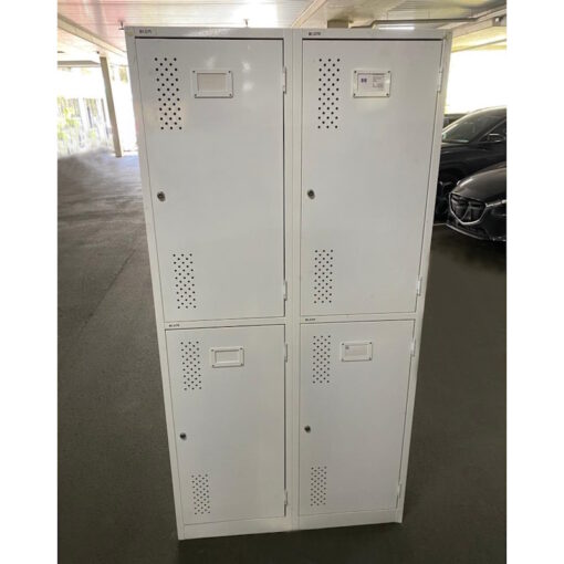 Locker 4 doors - SOLD