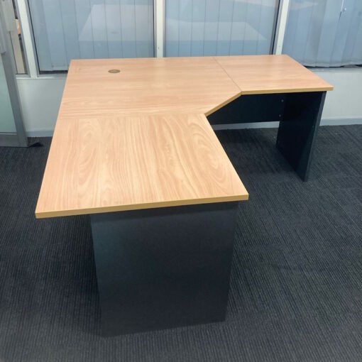 Corner Workstation 1800 x 1650 - SOLD