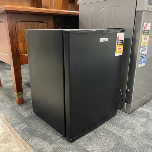 Devanti 70L Portable Mini Bar Fridge - SOLD - Image 2