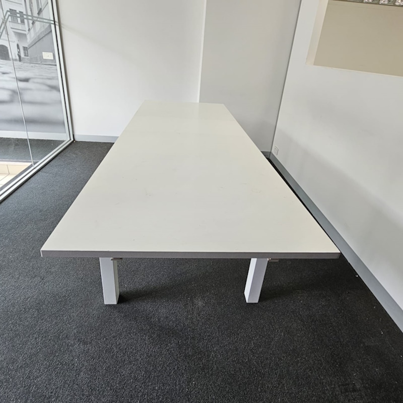 Ikea bjursta extendable table white hotsell