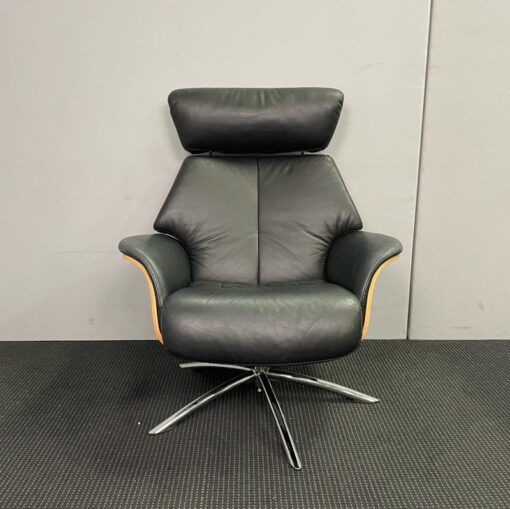 IMG Comfort Norway Space 57.57 Recliner & Ottoman - SOLD - Image 6