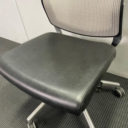 Mesh Back Office Chair - 1 available - Image 5