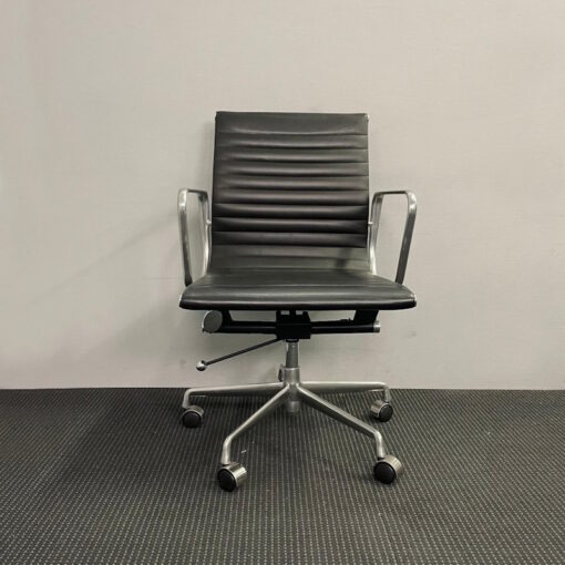 Replica Eames Management Office Chair - SOLD