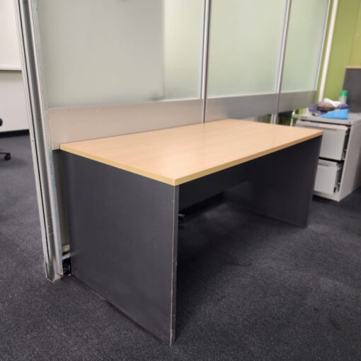 Straight Desk - 1500 x 750 - 1 available - Image 2