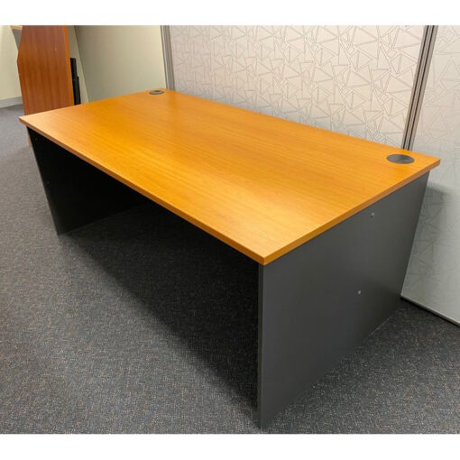 Straight Desk - 1800 x 900 - SOLD - Image 2