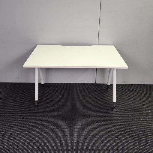 Straight Desk - 1200 x 800 - SOLD