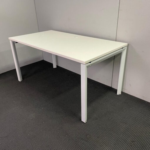 Straight Desk 1500 x 800 - SOLD