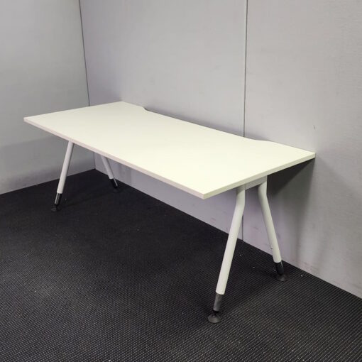 Straight Desk - 1800 x 800 - SOLD - Image 3