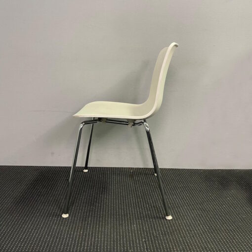 HAL Tube Stackable Chair by Vitra - 4 available - Image 3