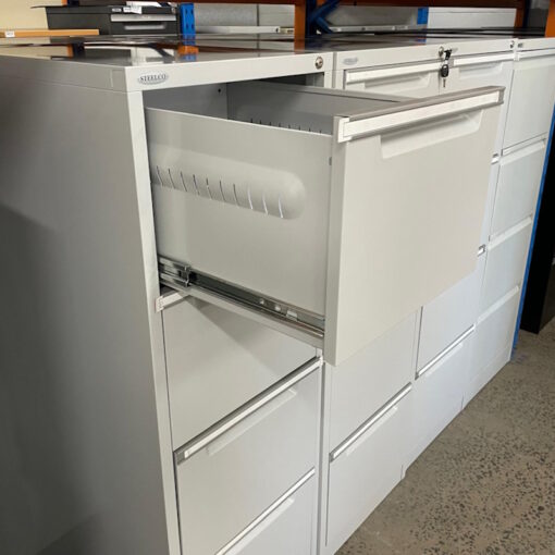 4 Drawer Filing Cabinets Steelco - SOLD - Image 3