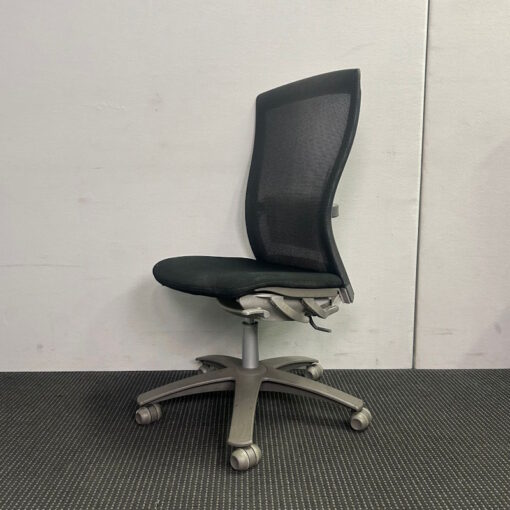 Life® Chair by Formway - SOLD - Image 2