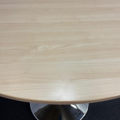 Round Table - 900mm in Diameter - 1 available - Image 4