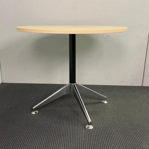 Round Table - 900mm in Diameter - 1 available - Image 2