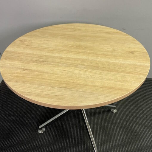 Round Table - 900mm in Diameter - 1 available - Image 4