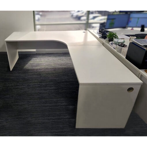 Corner Workstation 1800 x 1800 - SOLD - Image 2
