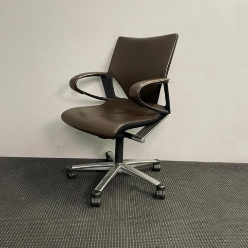 Modus Swivel Leather Chair by Wilkhahn - SOLD - Image 2