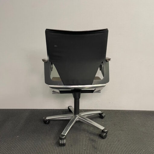 Modus Swivel Leather Chair by Wilkhahn - SOLD - Image 4