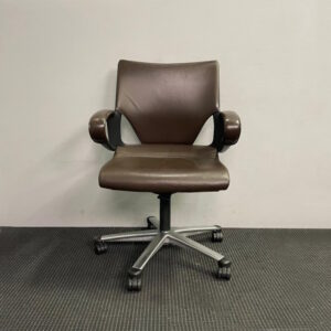 Modus Swivel Leather Chair by Wilkhahn - 13 available
